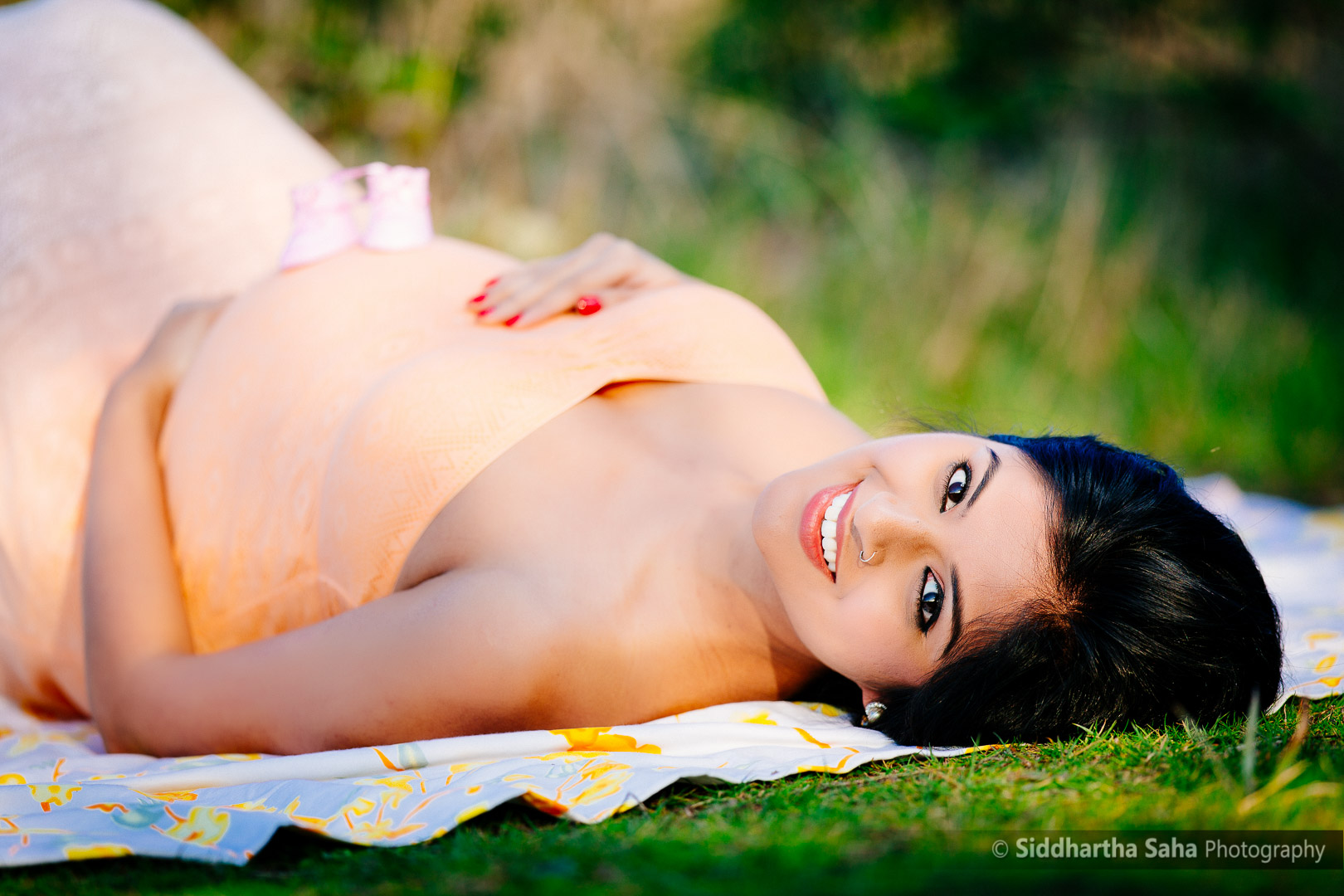 2015-04-04 - Vini Maternity Shoot - _O5C8366-04